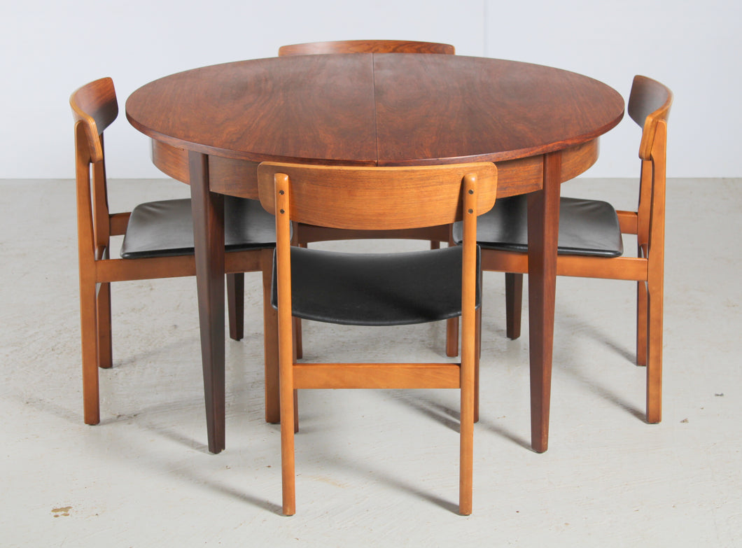 Mid Century Extending Rosewood Dining table and 4 Chairs. c1960s