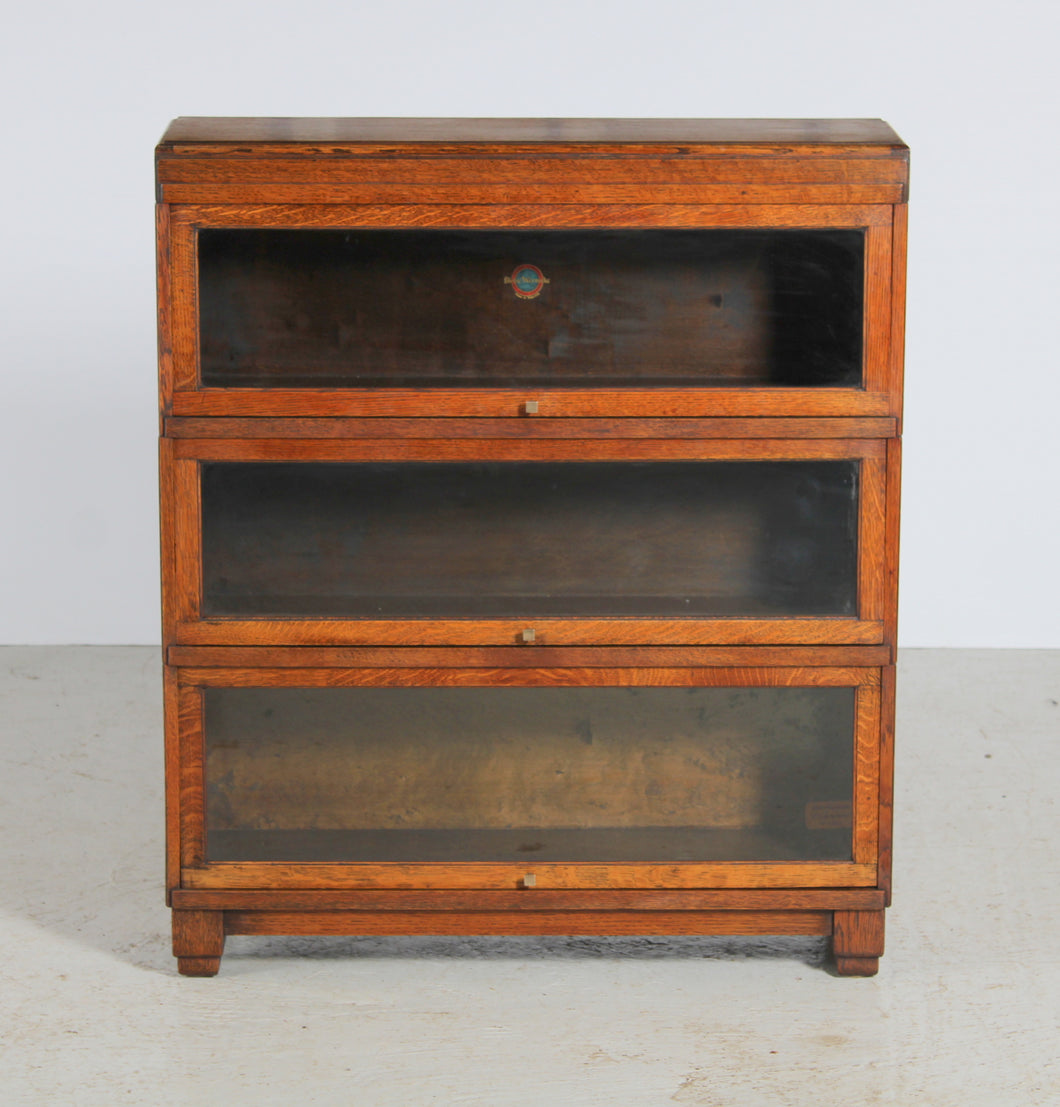 Vintage Sectional Bookcase by Globe Wernicke c.1930s