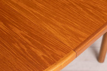 Load image into Gallery viewer, Midcentury Round Extending Teak Dining Table by McIntosh c.1960s
